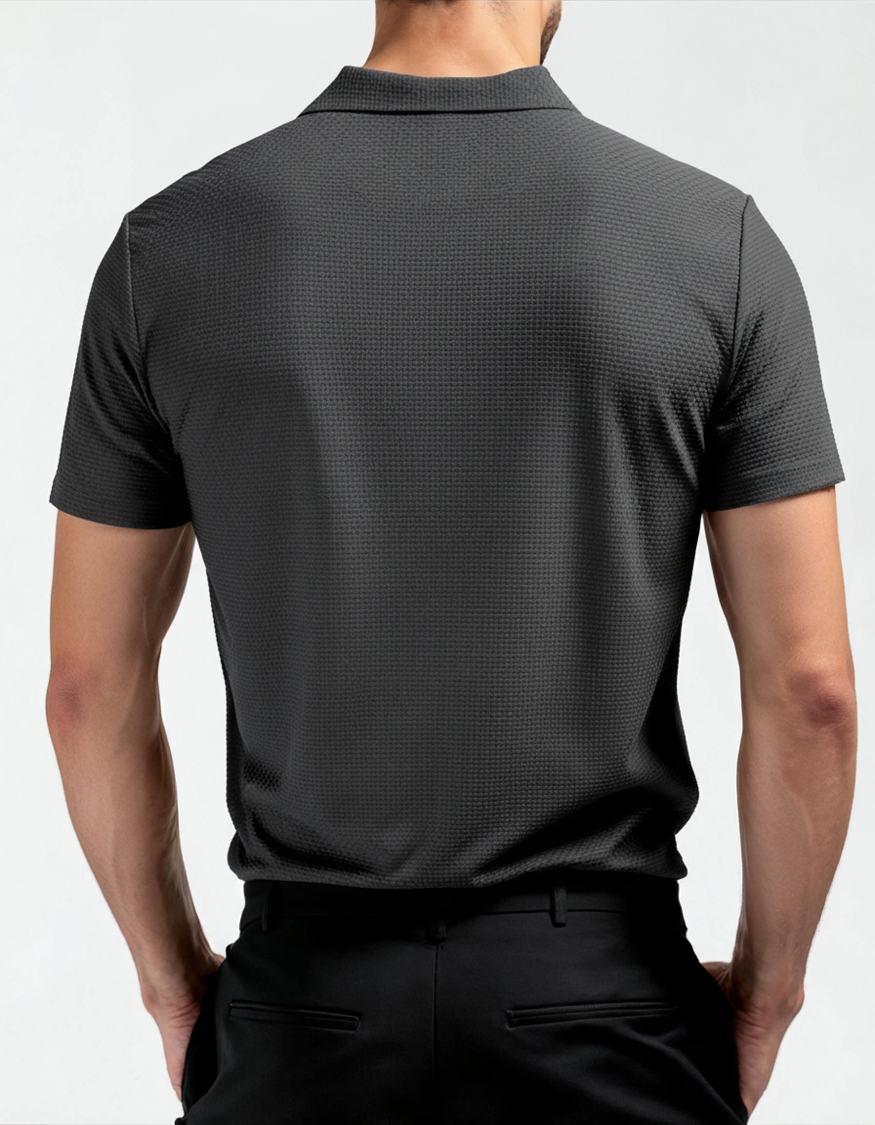 Luxurious polo shirt with shirt collar